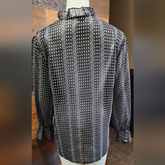 Long Sleeve Ruffled Top Black and White XL - Picture 3 of 5